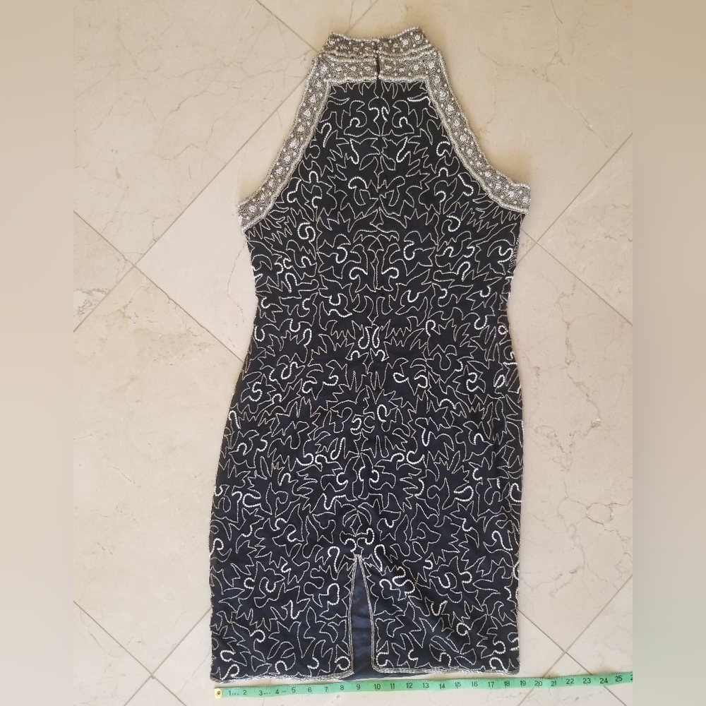 NWOT Adrianne Papell Beaded silk Halter Dress. Size 12.